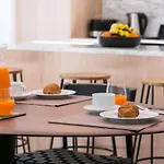 Liberdade Garden Apartment by Altido